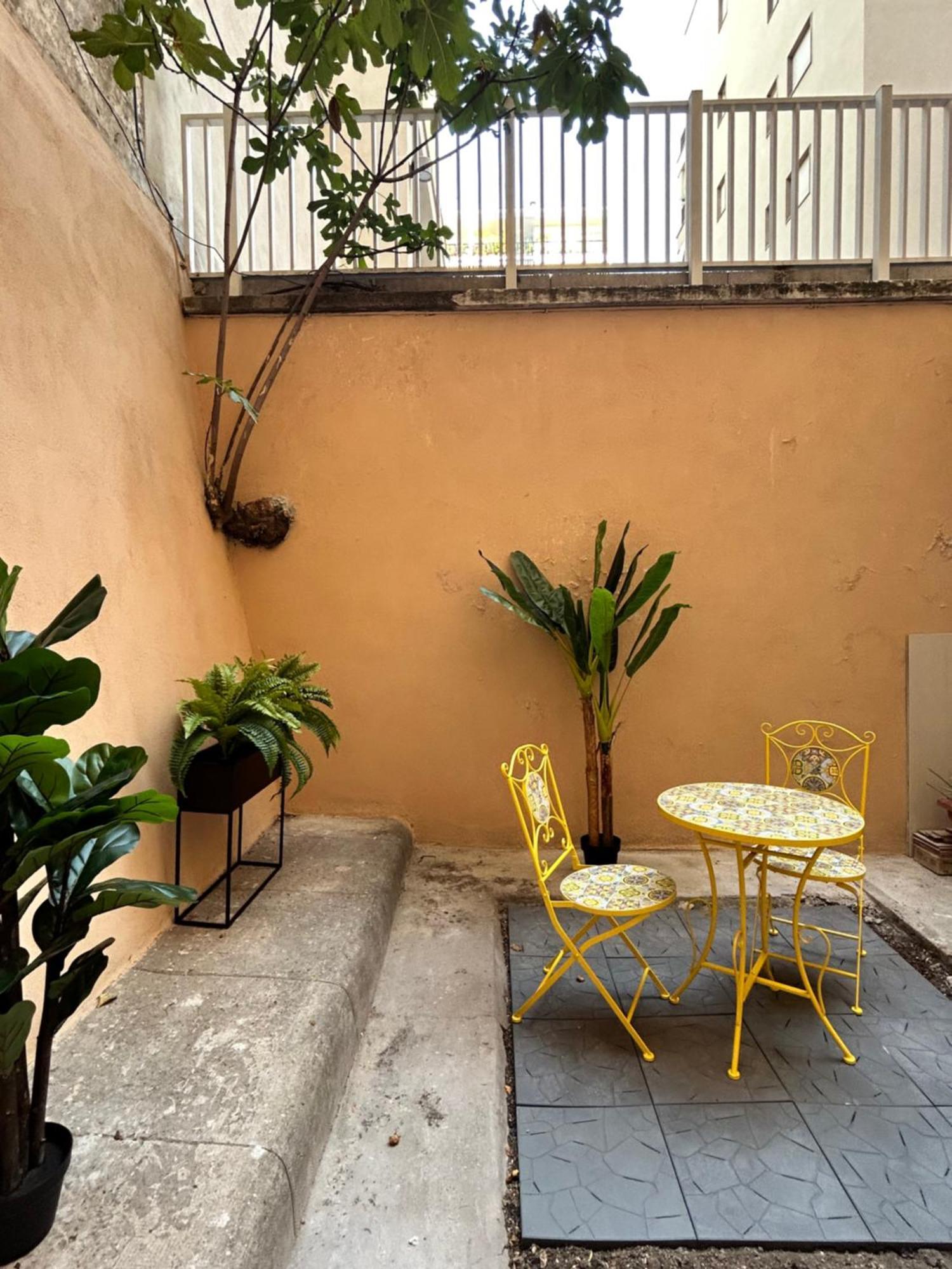 Casa Domus Mea - Garden Addicted Appartement Rome Buitenkant foto